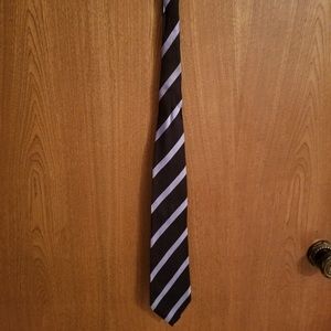 Navy blue / sky blue striped tie.
